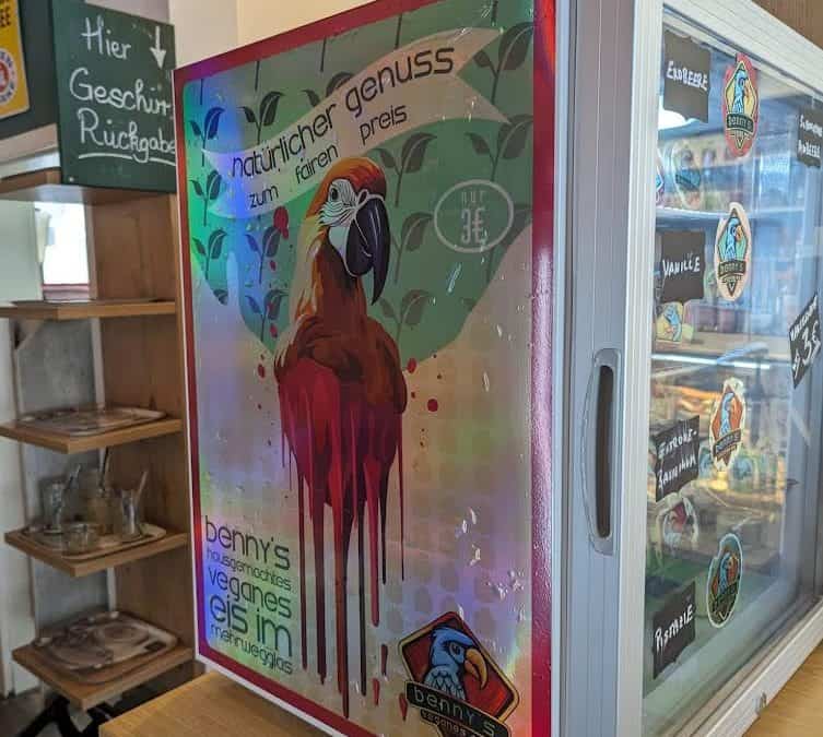 Hologramm-Aufkleber – Ein leuchtendes Highlight im Café Auszeit